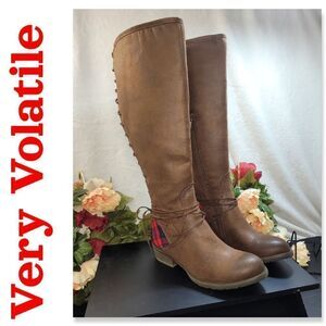 NIB Very Volatile Marcel Brown Lace Up Boot